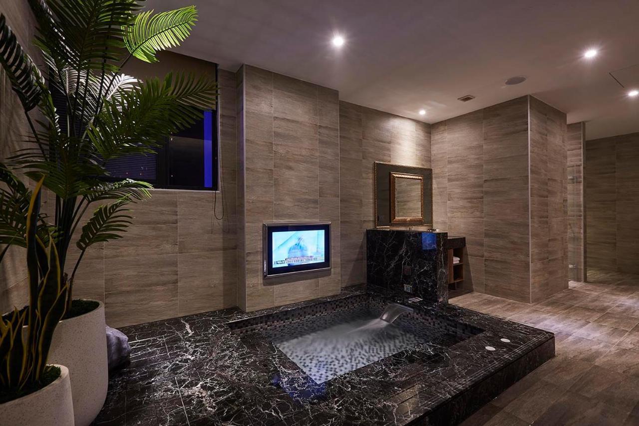 Motel Lin Taichung Dış mekan fotoğraf